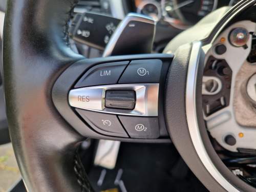 F3x Fahrmodus am Lenkrad schalten.jpg