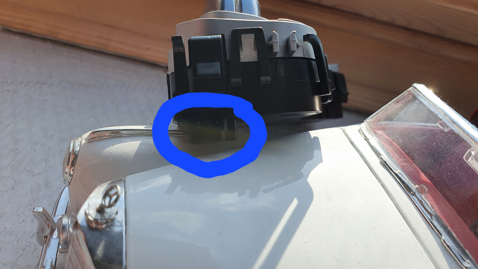 Sitzschalter in der Türleiste beim S213 nachrüsten