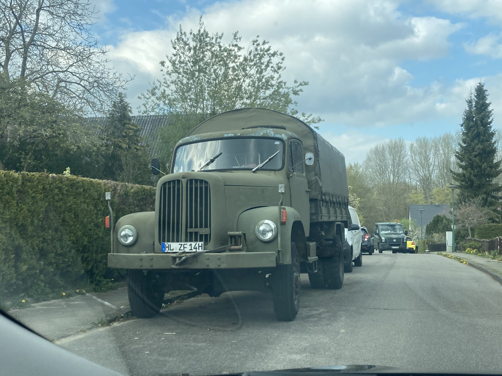 Der Schrottplatz - Spiegelsymmetrisch des Showrooms