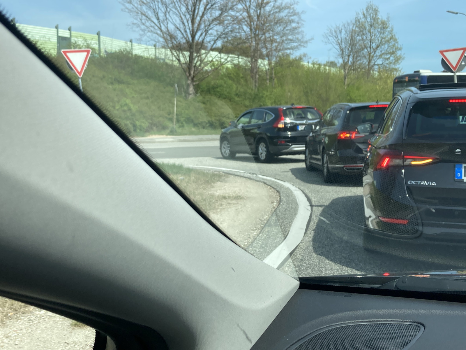 7c672798-45c5-4124-a16d-fb3ee9cf8242