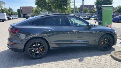 E3f5b3f9-c948-40d1-97ab-6d8b14ec8ece