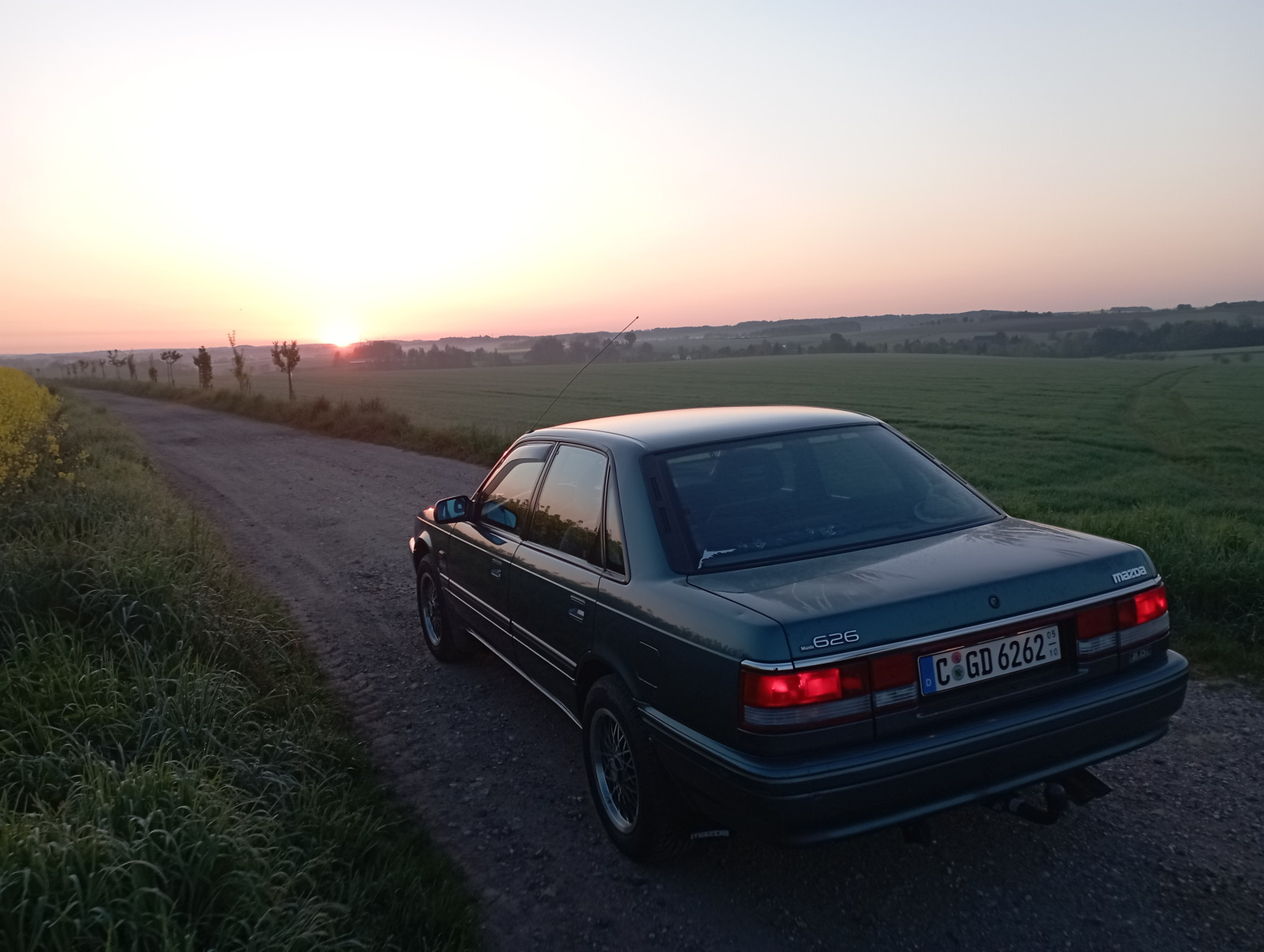 Der Schrottplatz - Spiegelsymmetrisch des Showrooms