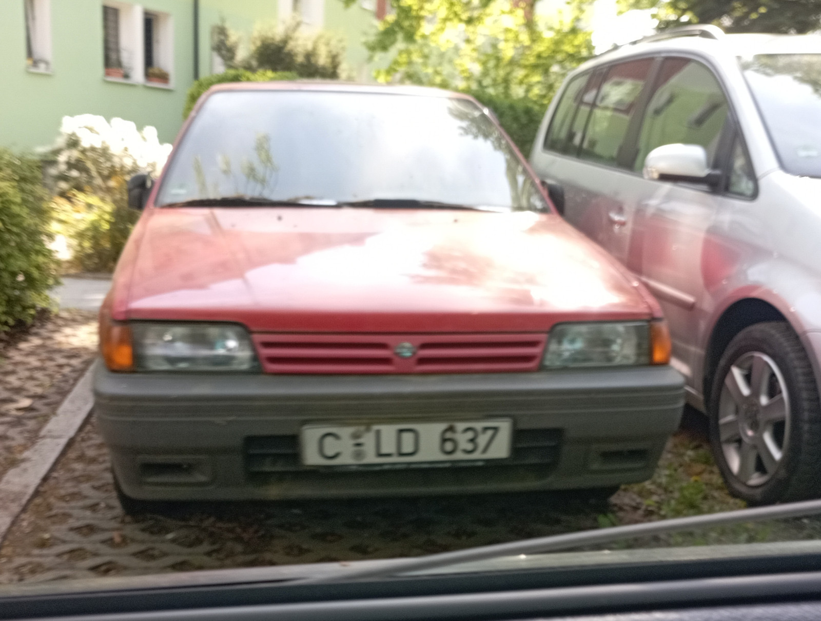 Der Schrottplatz - Spiegelsymmetrisch des Showrooms