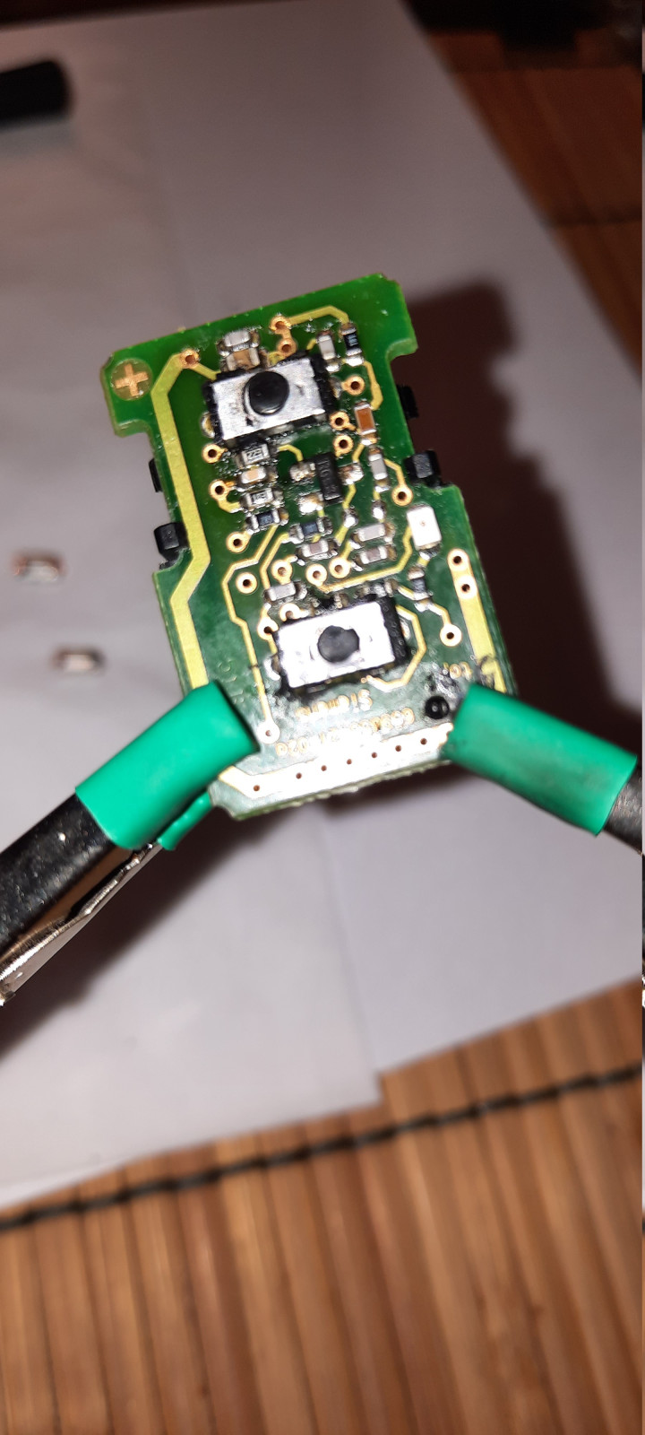 Mikroschalter Fernbedienung einlöten