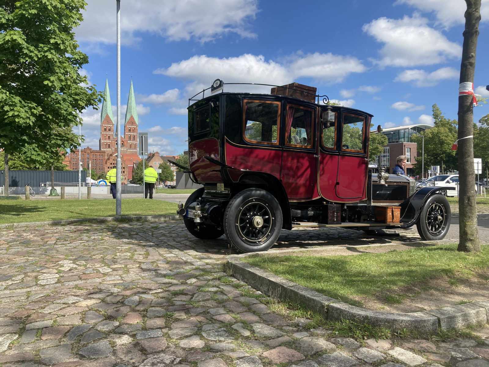 7178c5e6-dccc-4be3-89c5-b331e4c31e94