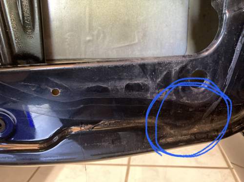 Kritische Stelle, deutliche Wasserspuren