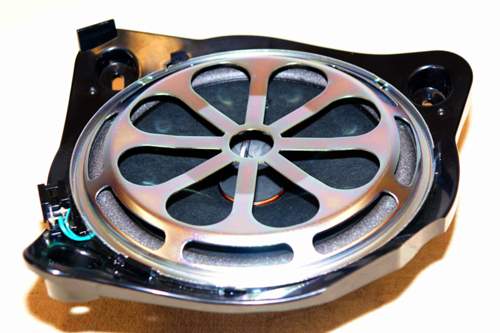 Bass-burmester-soundsystem-w205