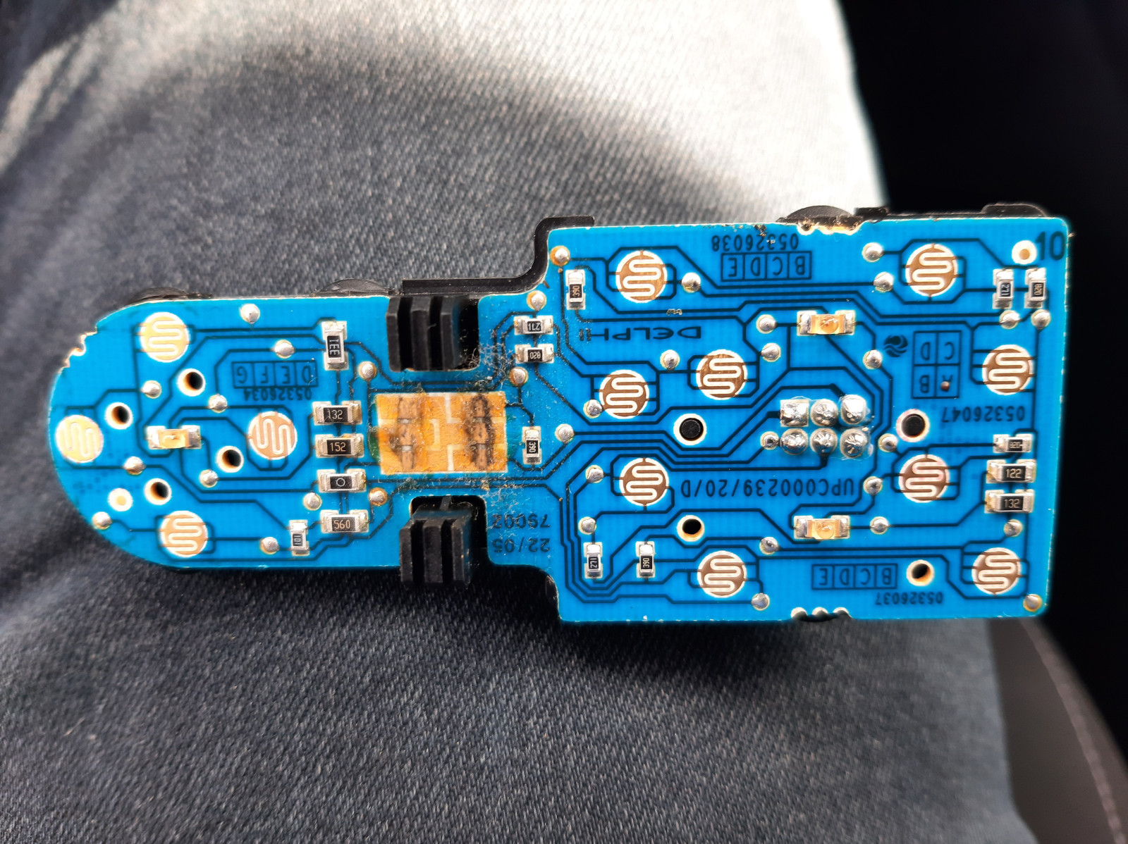 Fensterheber defekt, Türverkleidung demontieren.