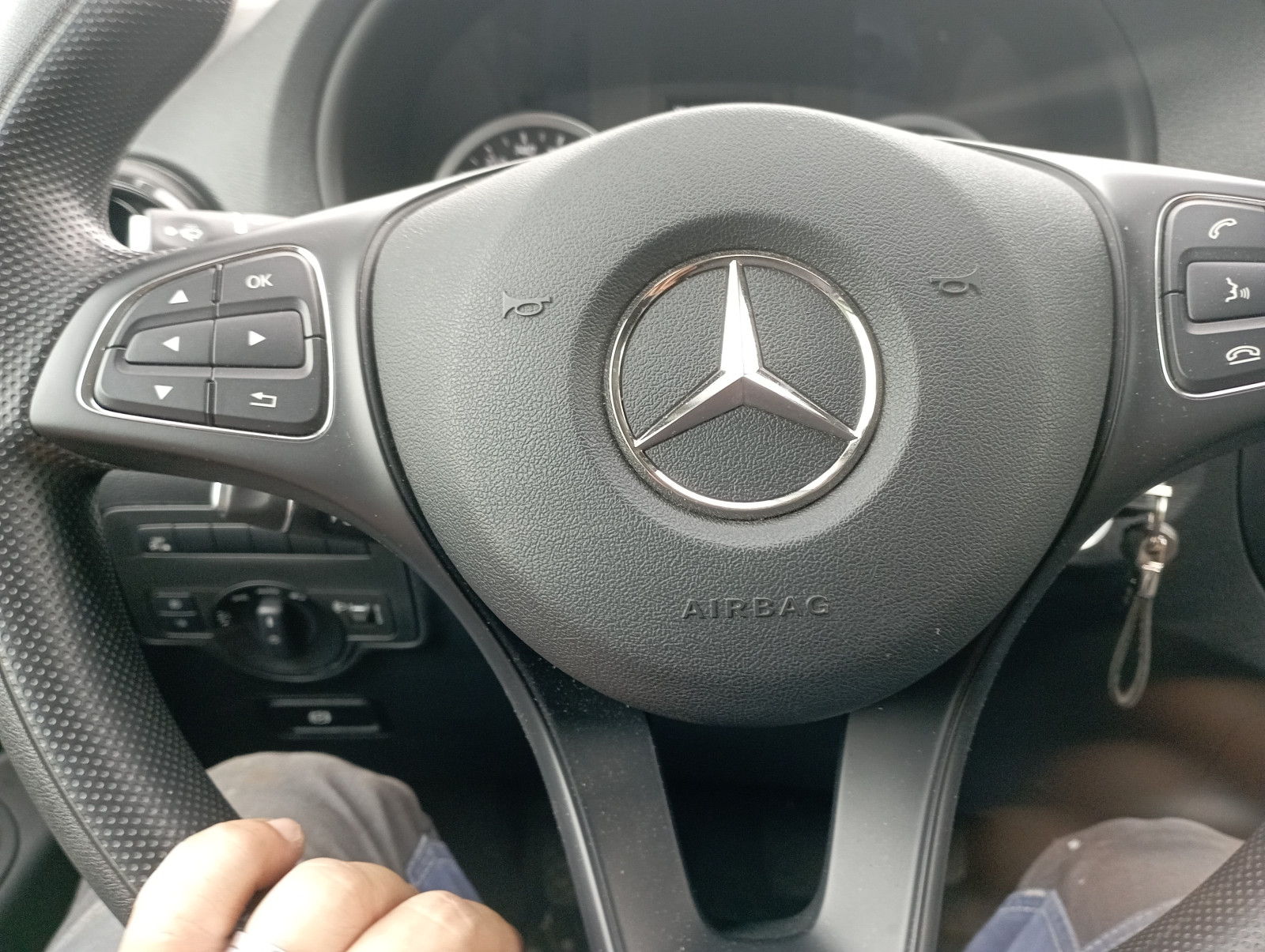 Der Schrottplatz - Spiegelsymmetrisch des Showrooms