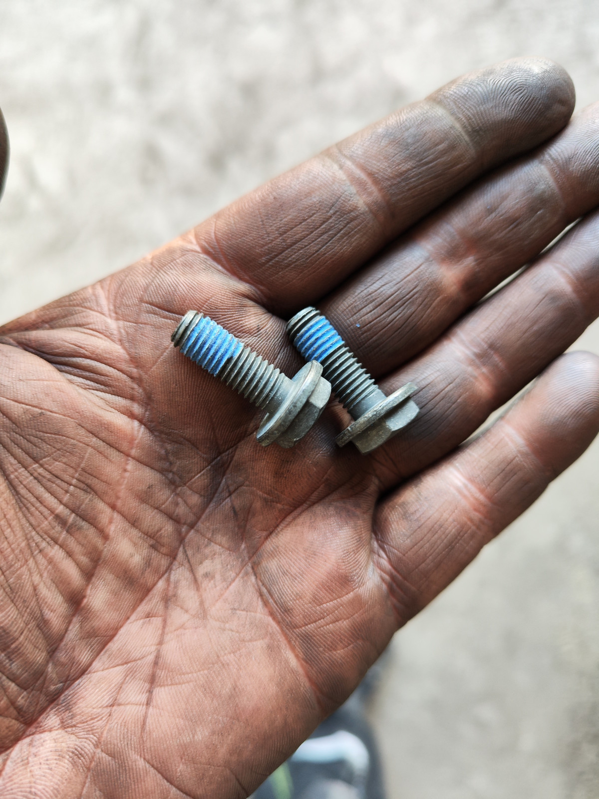 Führungsbolzen ATE vs. Jurid / Lucas Einbauhinweise