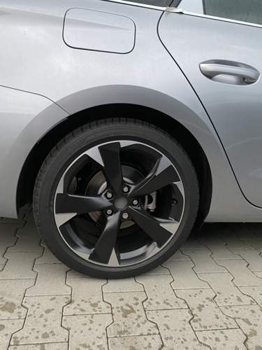 Cupra Leon eHbyrid 204PS MJ23