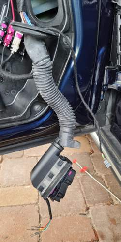 Faltenbalg, Steckergehäuse und Stecker t