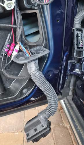 Faltenbalg herausgezogen