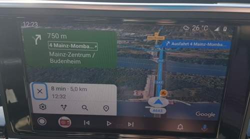 Google Maps in Android Auto