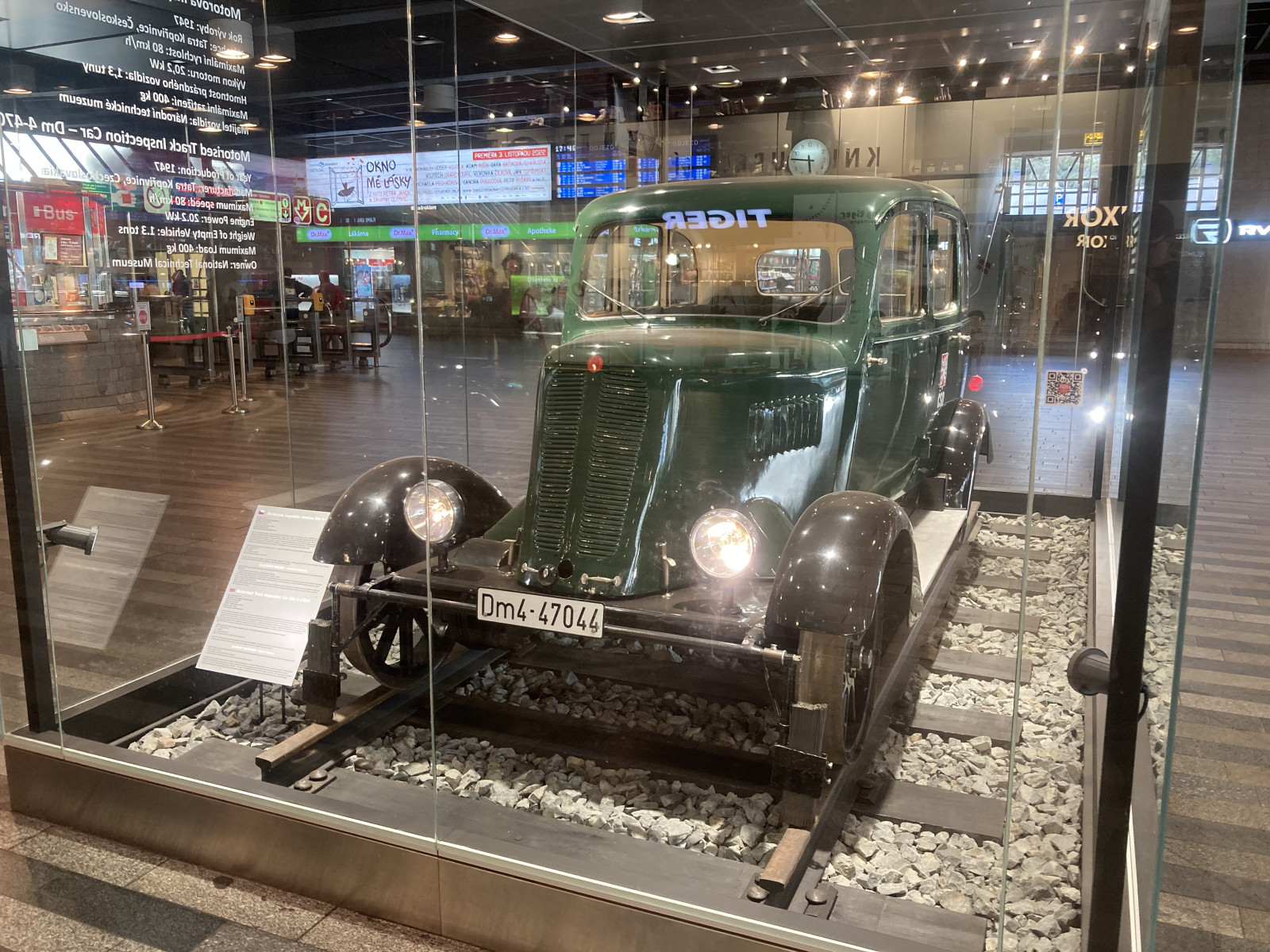 8afb9d0b-9c68-44a7-b93c-0364999dbc08