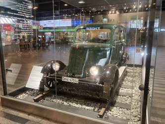 8afb9d0b-9c68-44a7-b93c-0364999dbc08