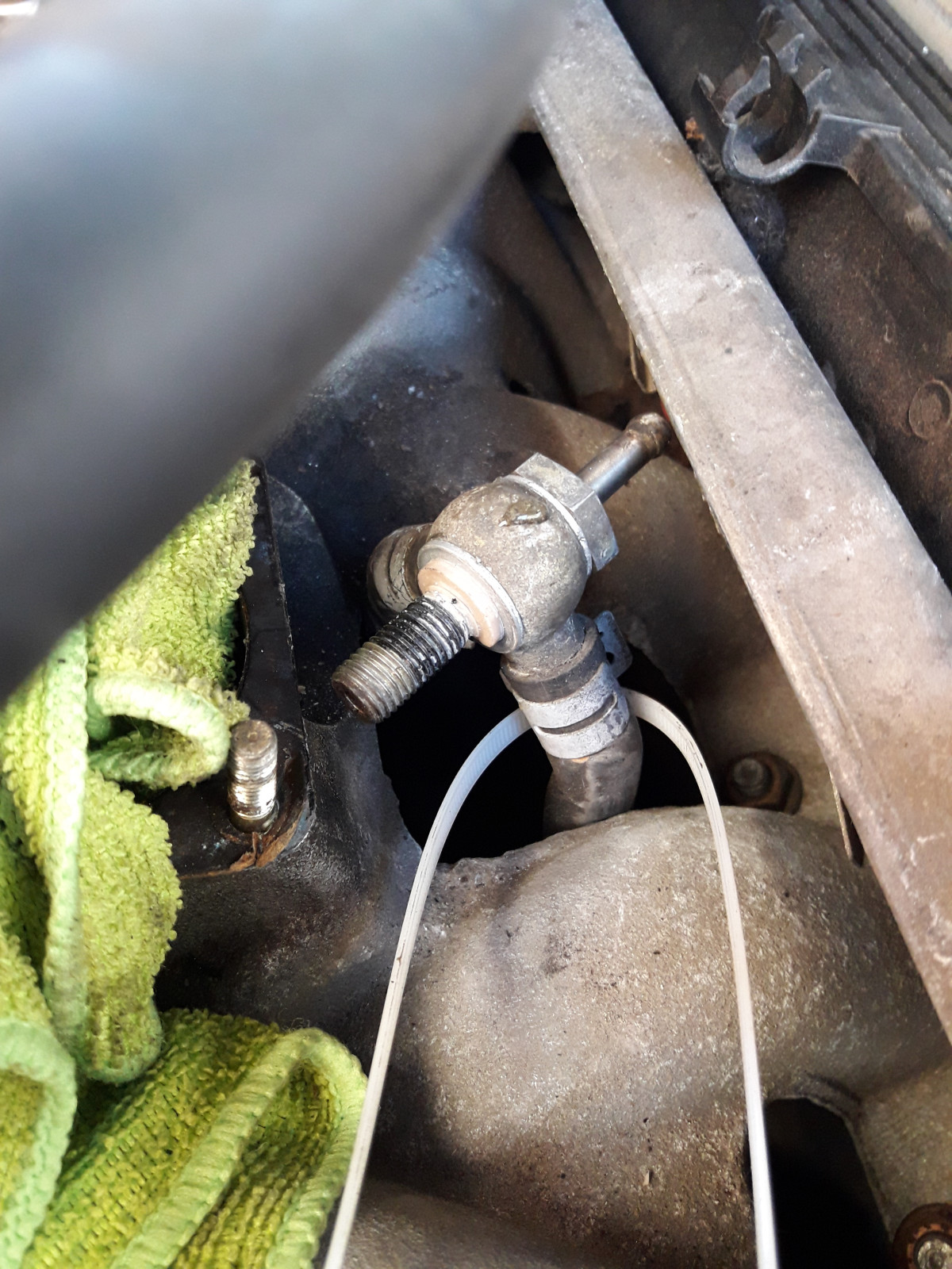 Omega B - X20XEV - Sägt im Leerlauf, nach längerer Fahrt