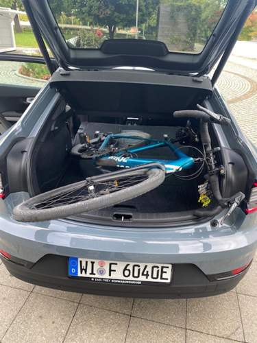 Gravelbike im Polestar2 - Nicht