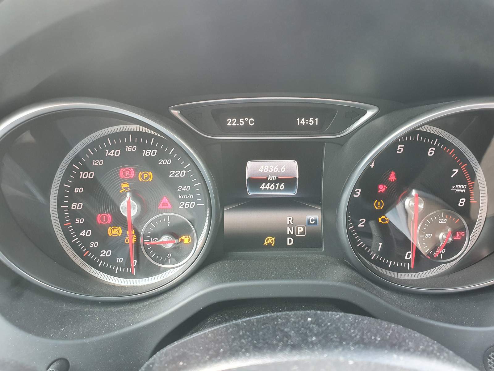 20220814-mercedes-gla-250-4matic-zweite-hand-45000-km-standheizung
