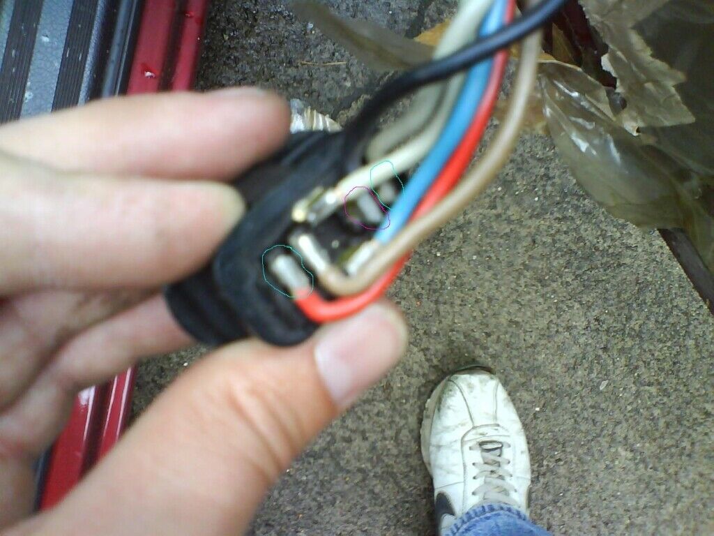 HILFE! eFH unten, Elektrikproblem, Regen droht, bitte schnell