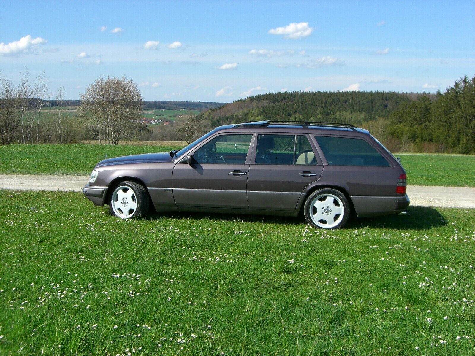 Bilder von W124er mit Tuning?