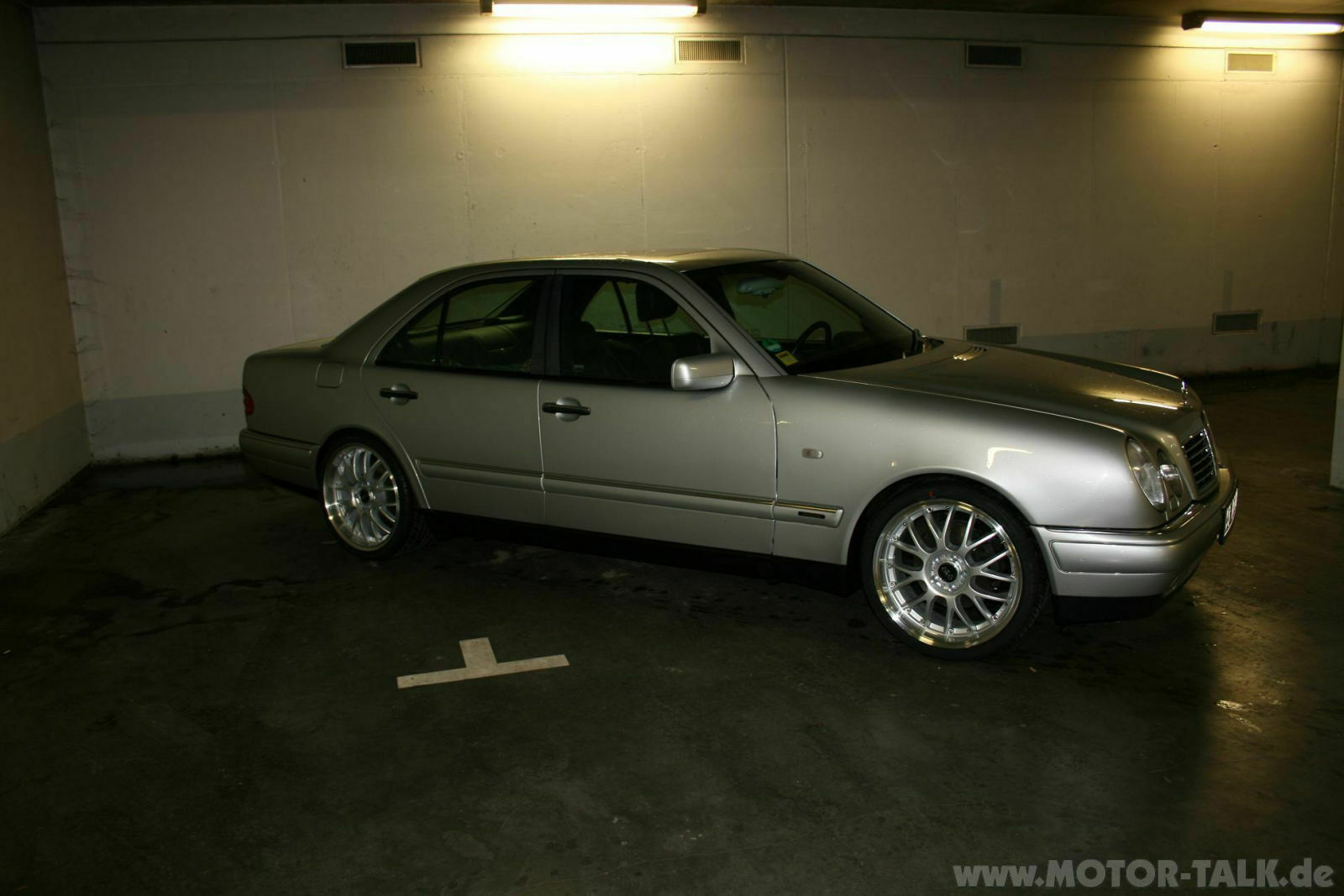 19 Zoll-Felgen auf W210 Limo