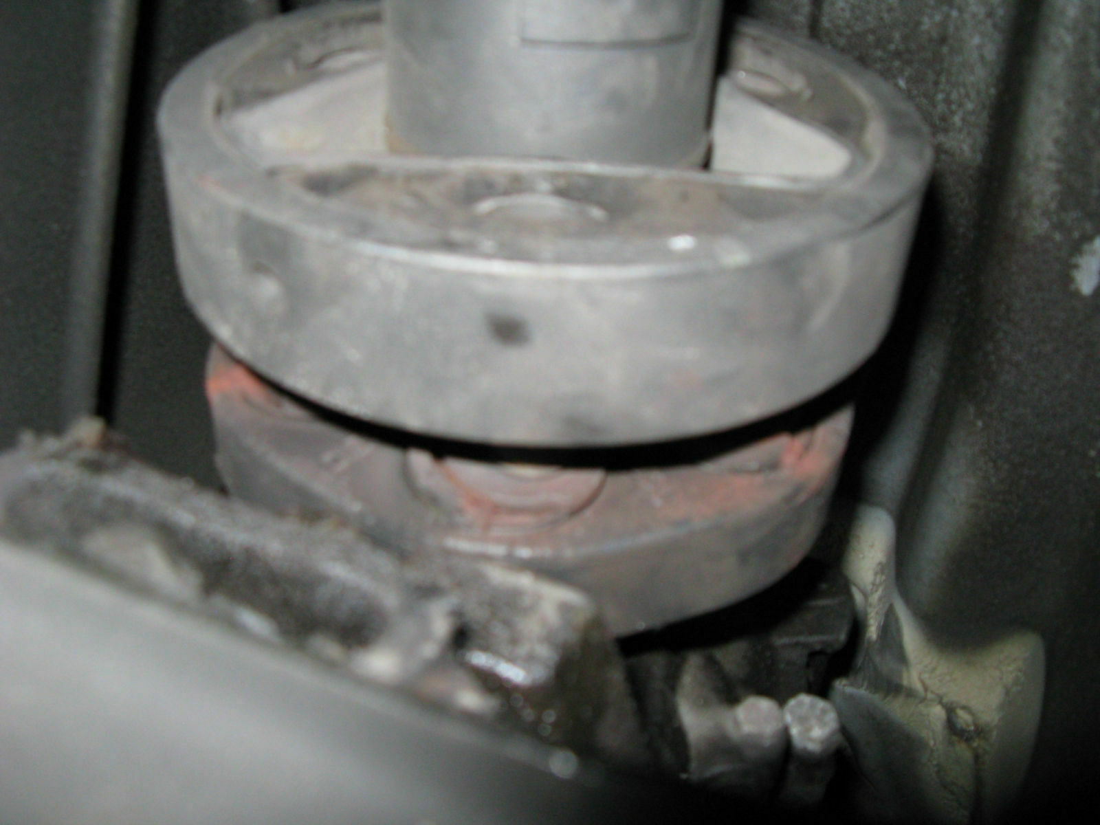 Poltergeräusche beim Schalten: Hardy oder Antriebswelle?