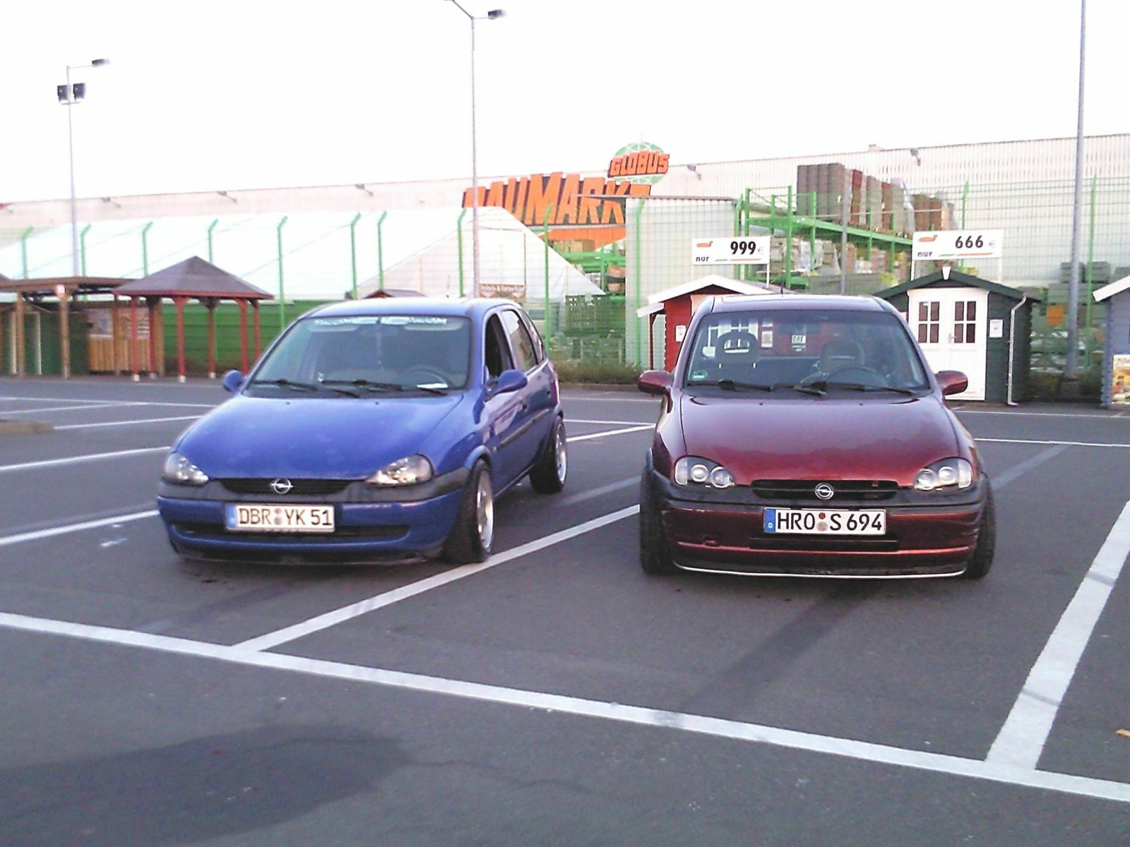 Wer hat denn schon die sommer socken drauf?