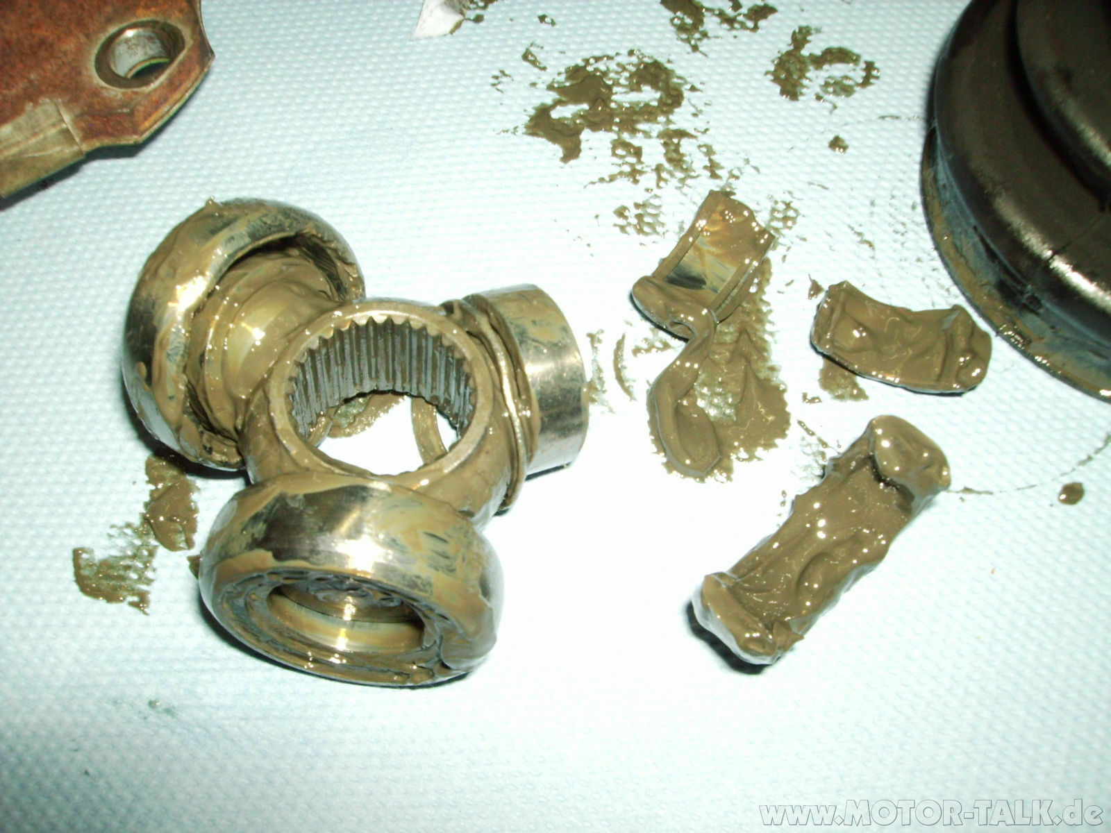 Antriebswelle Manschette gerissen