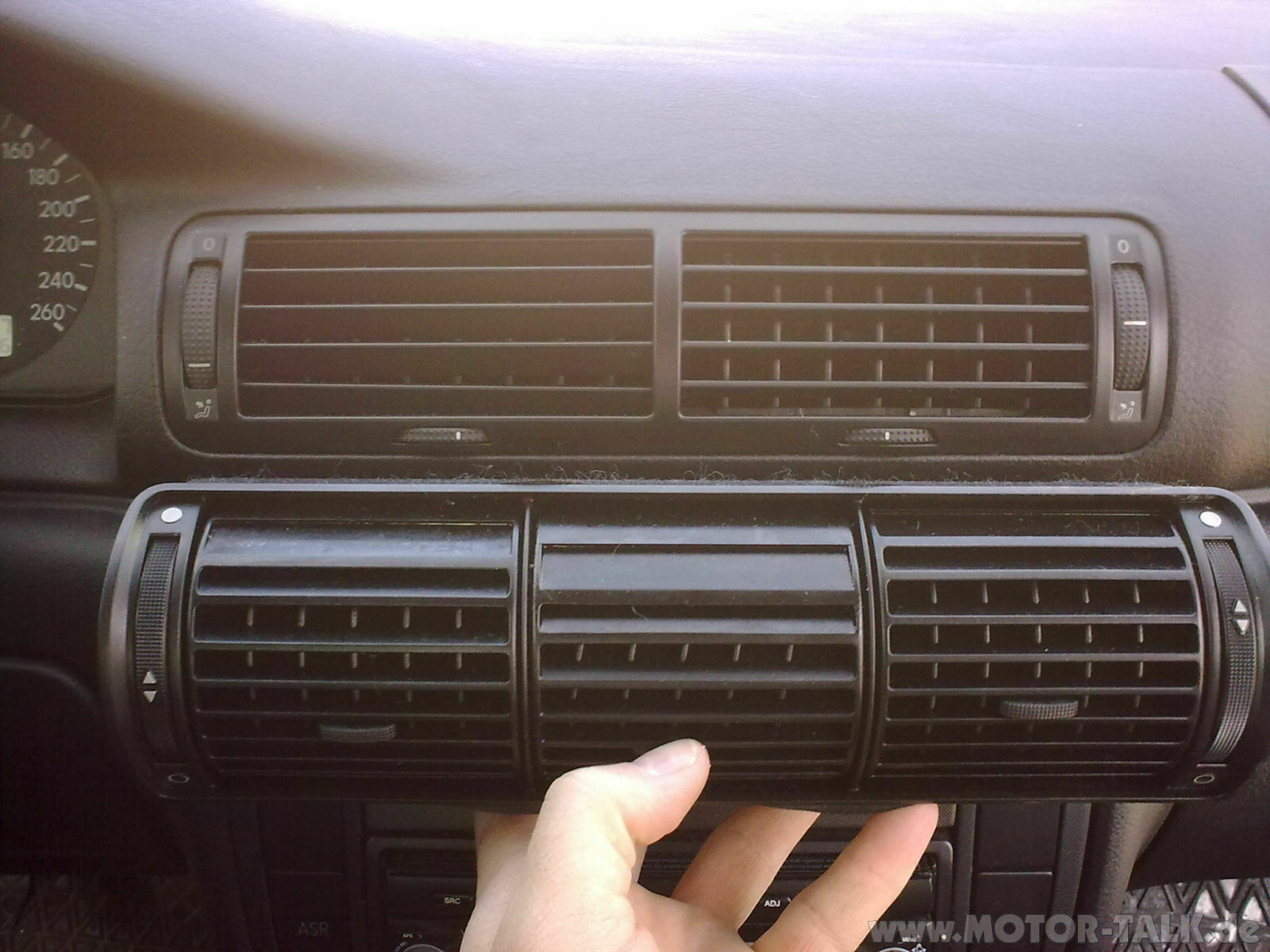 Beleuchtete Lüftungsdüse von VW