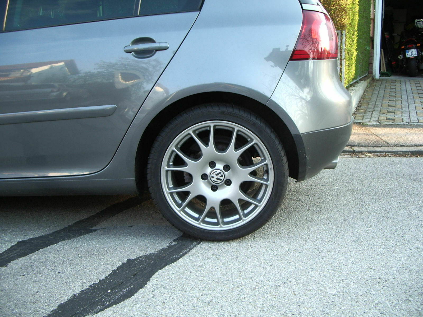 Felgensuche für "graphit-blauen" Golf V