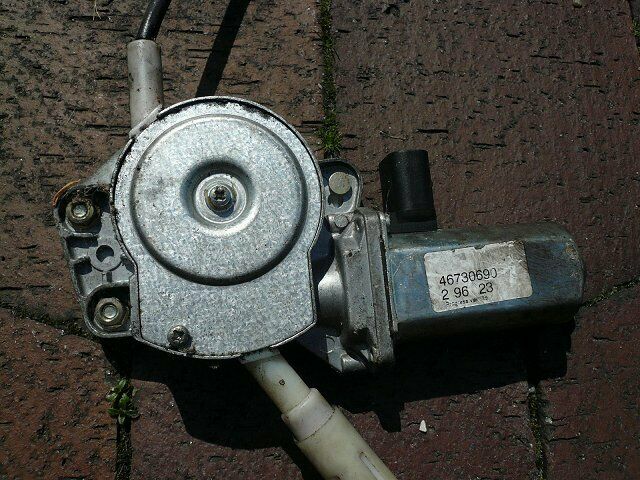 FIAT PUNTO CABRIO 176: elektrischer Fensterheber rechts Beifahrer