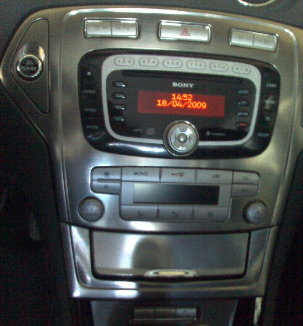 Brauche Strom fürs mob.Navi, Tip zum Ausbau des Zigarettenanzünders