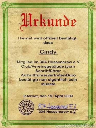 Cindy-ihren-vorlaeufigen-clubausweis