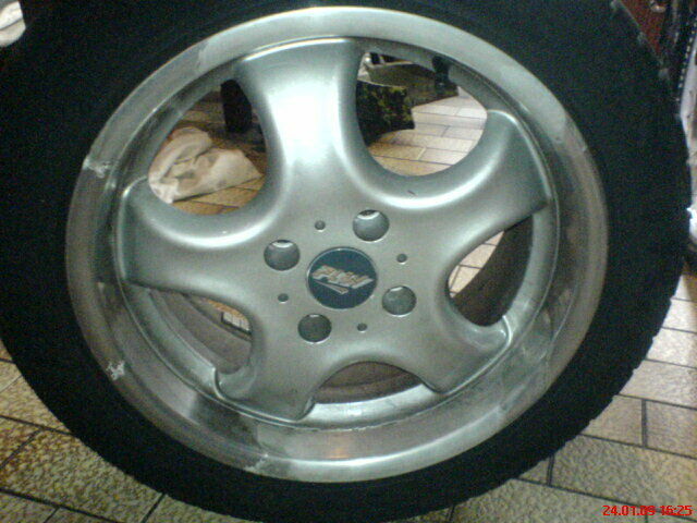 7,5Jx16H2 et 38 - 225/45Z R16 89 W 4x108