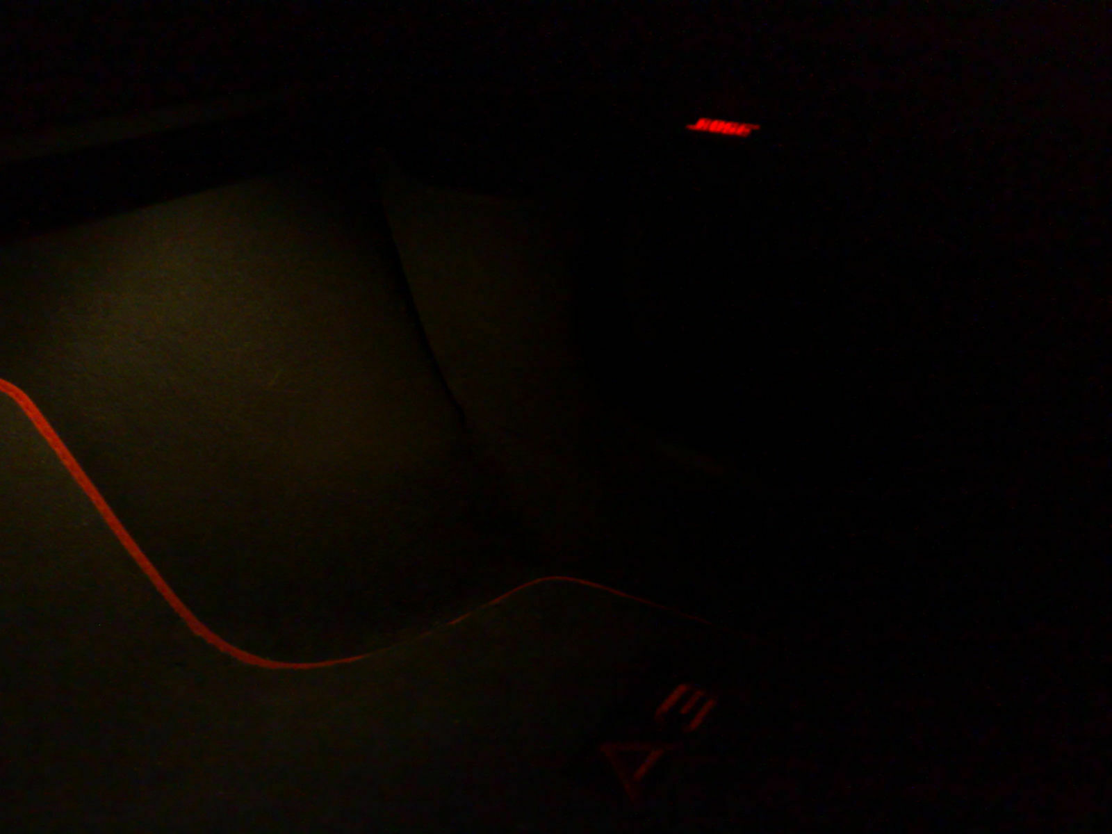 Cargravo Sammelbestellung [Bose Emblem beleuchtet]