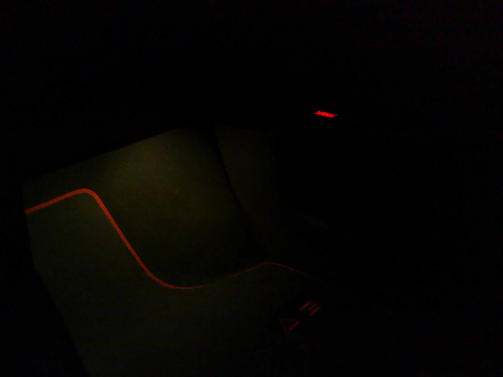 Cargravo Sammelbestellung [Bose Emblem beleuchtet]