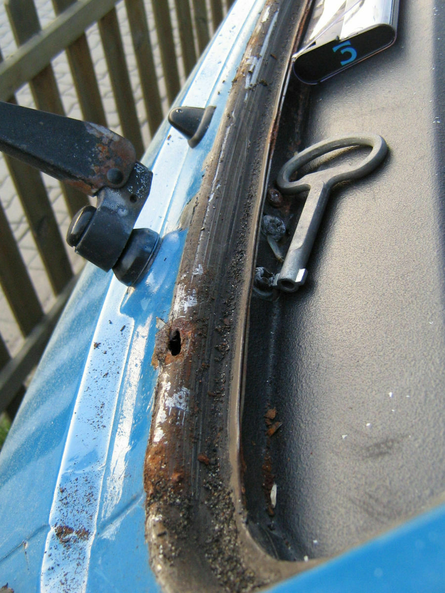 Falzrost an der Windschutzscheibe