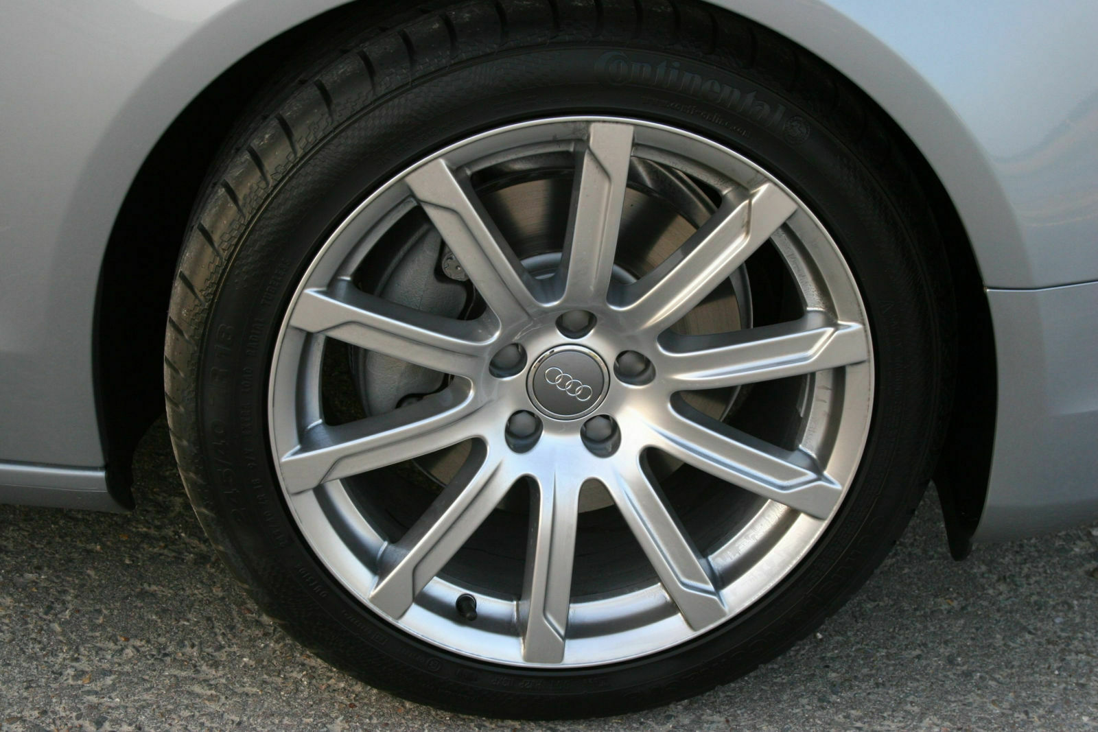 8,5x18 im 10-Speichen-Design