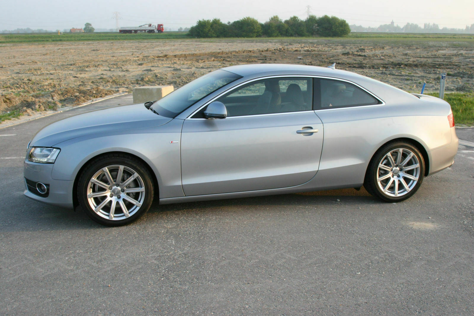 8,5x18 im 10-Speichen-Design