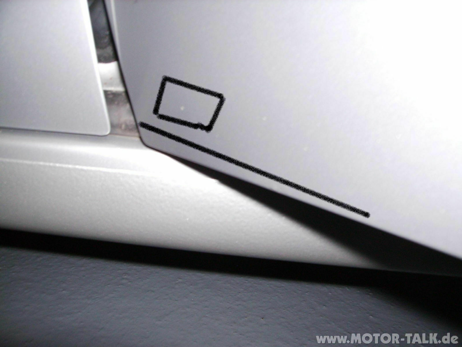 Meriva MJ 02/2005 rostet Lustig vor sich hin.