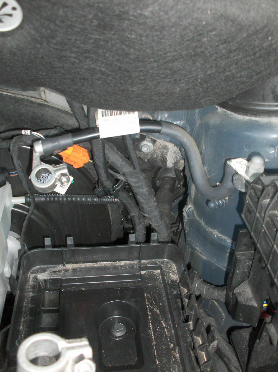 TFL von Hella und Scheinwerferblenden