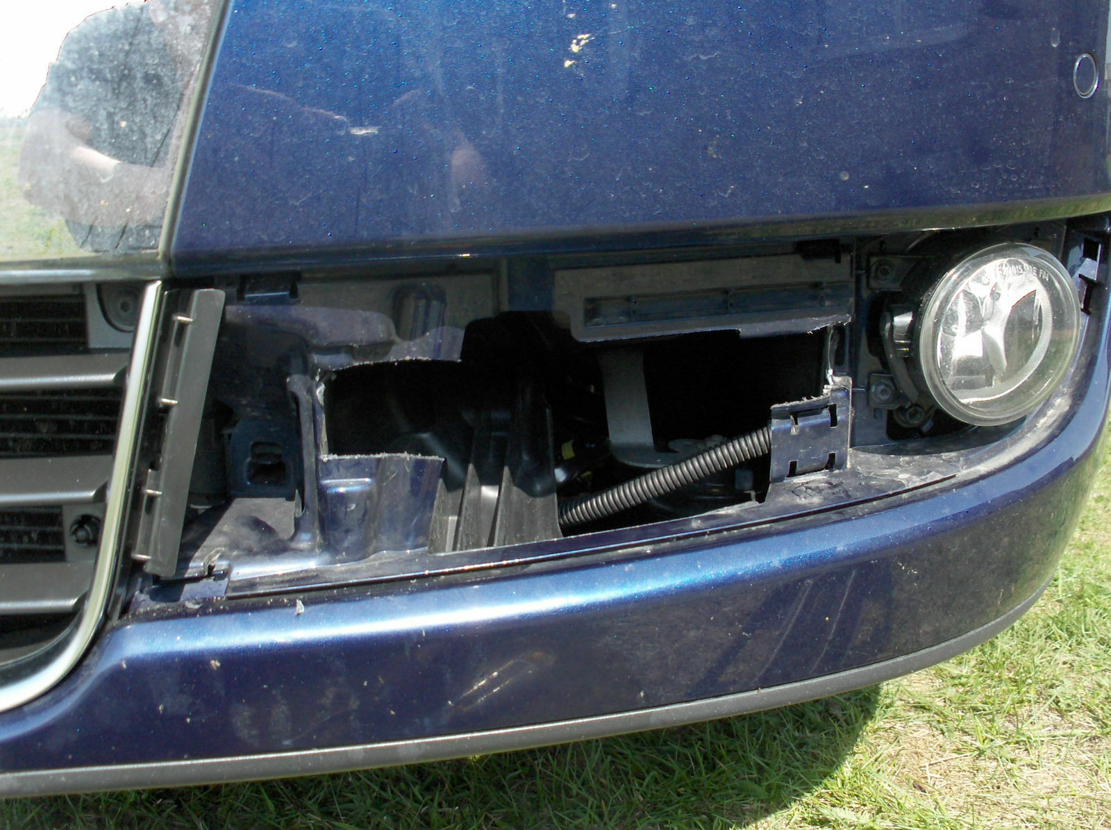 TFL von Hella und Scheinwerferblenden