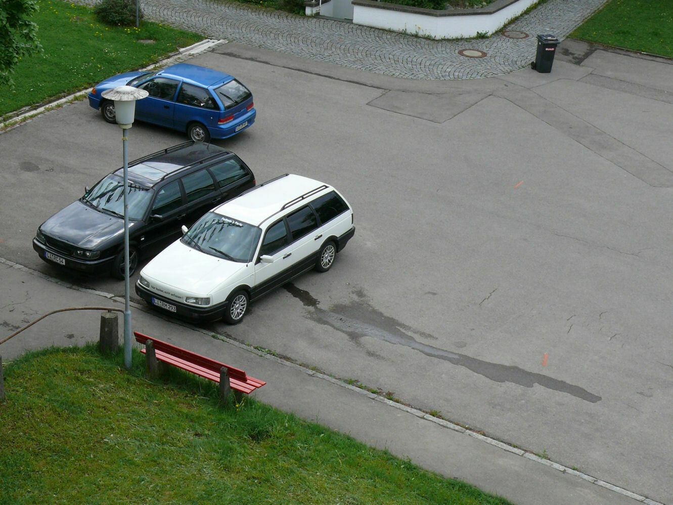 Wasser hinterm Fahrersitz