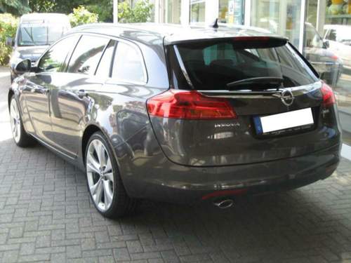 Insignia-heck-und-seite