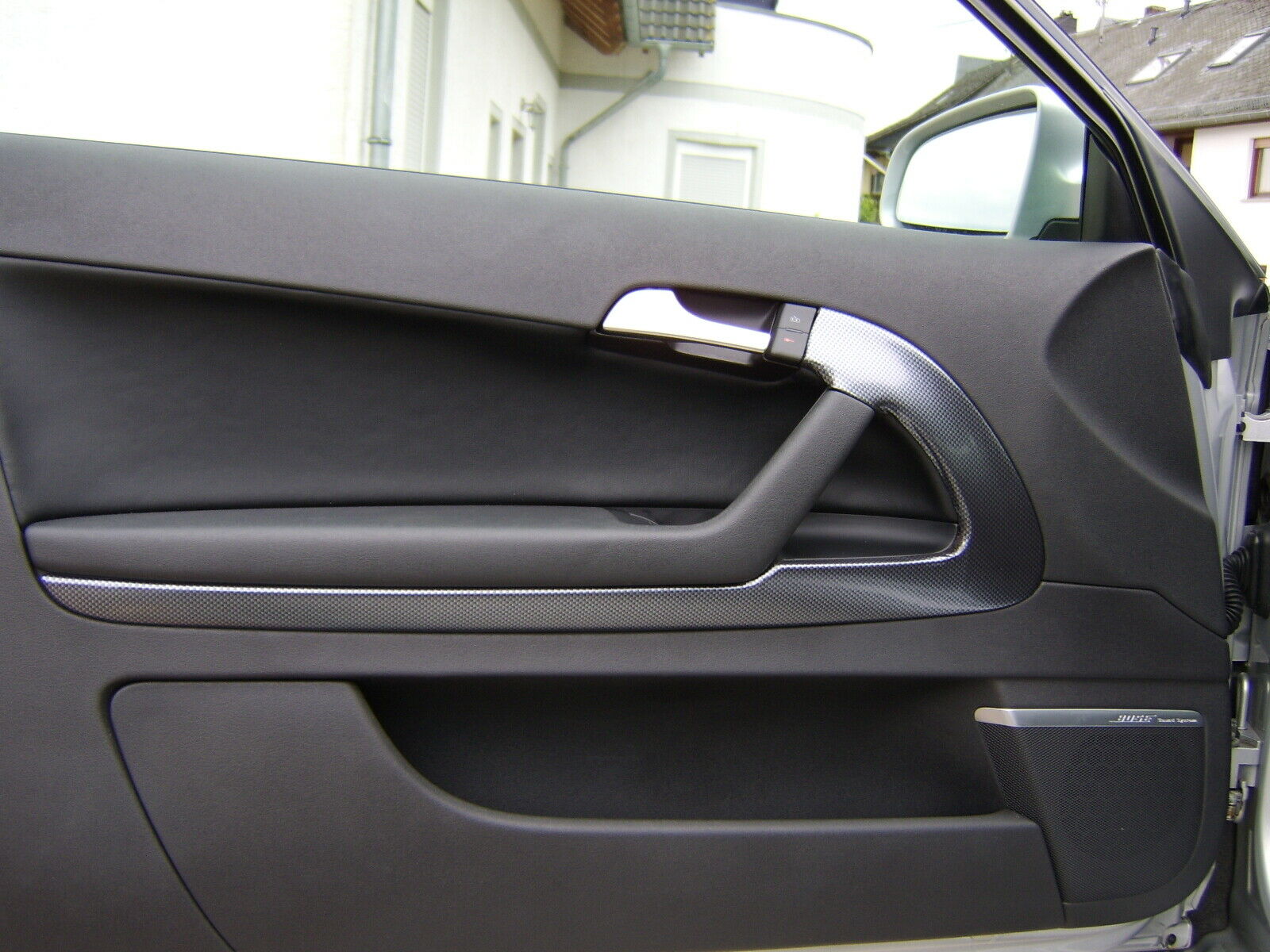 Dekorleisten und Mittelarmlehnen nachrüsten