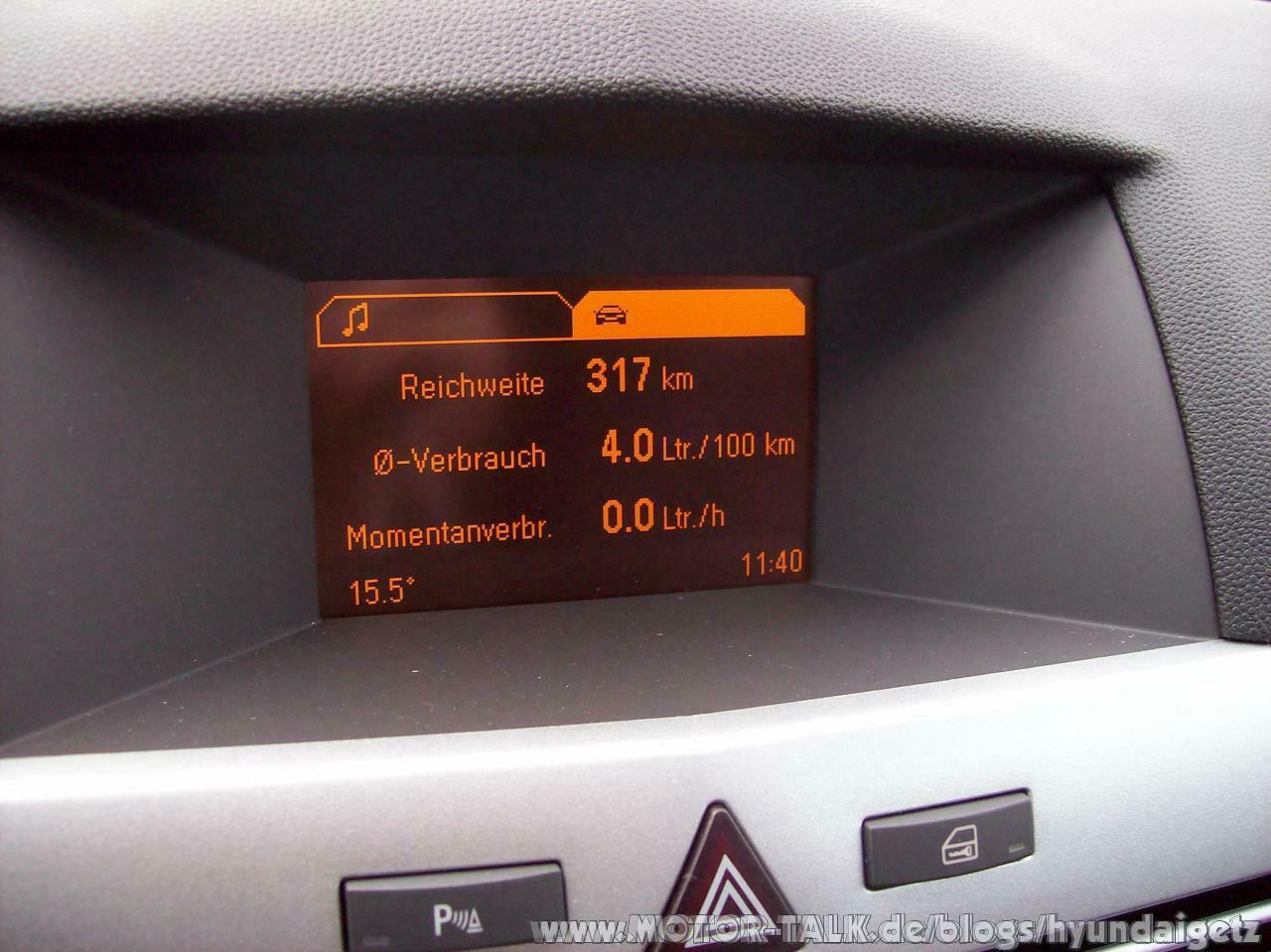 HyundaiGetz fährt ehm... spart Opel Astra GTC.