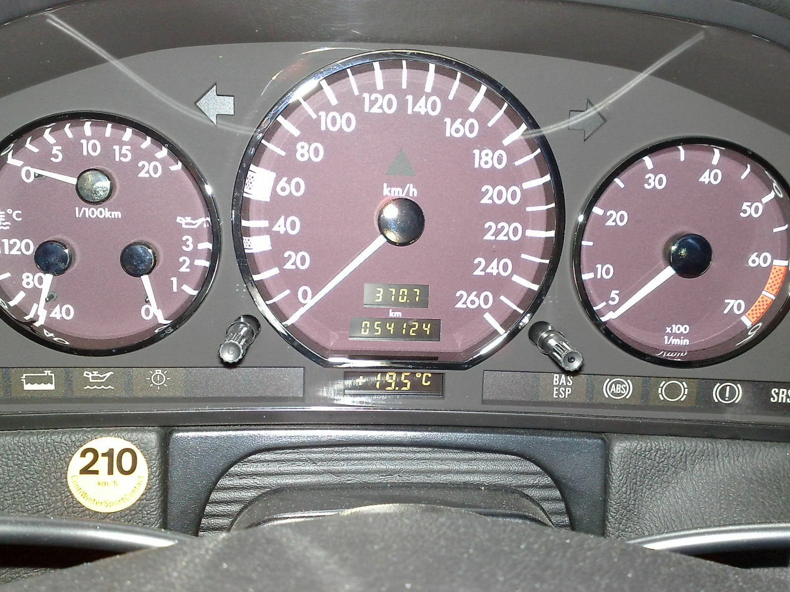 Exclusive selection w140