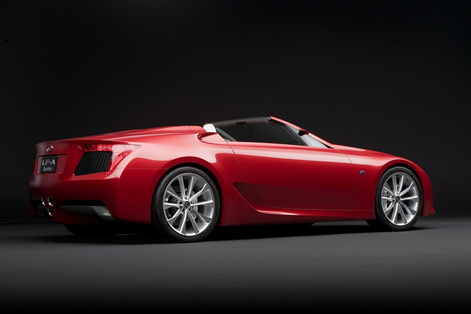 Lexus LF-A Roadster feiert Premiere in Detroit