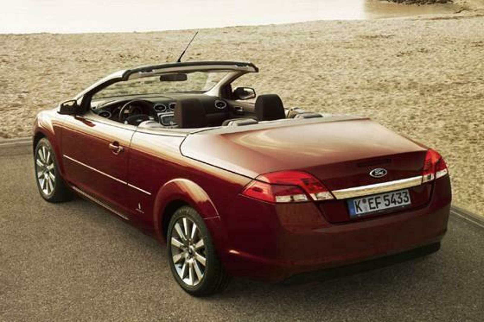 Elegantes Ford Focus Cc Bild
